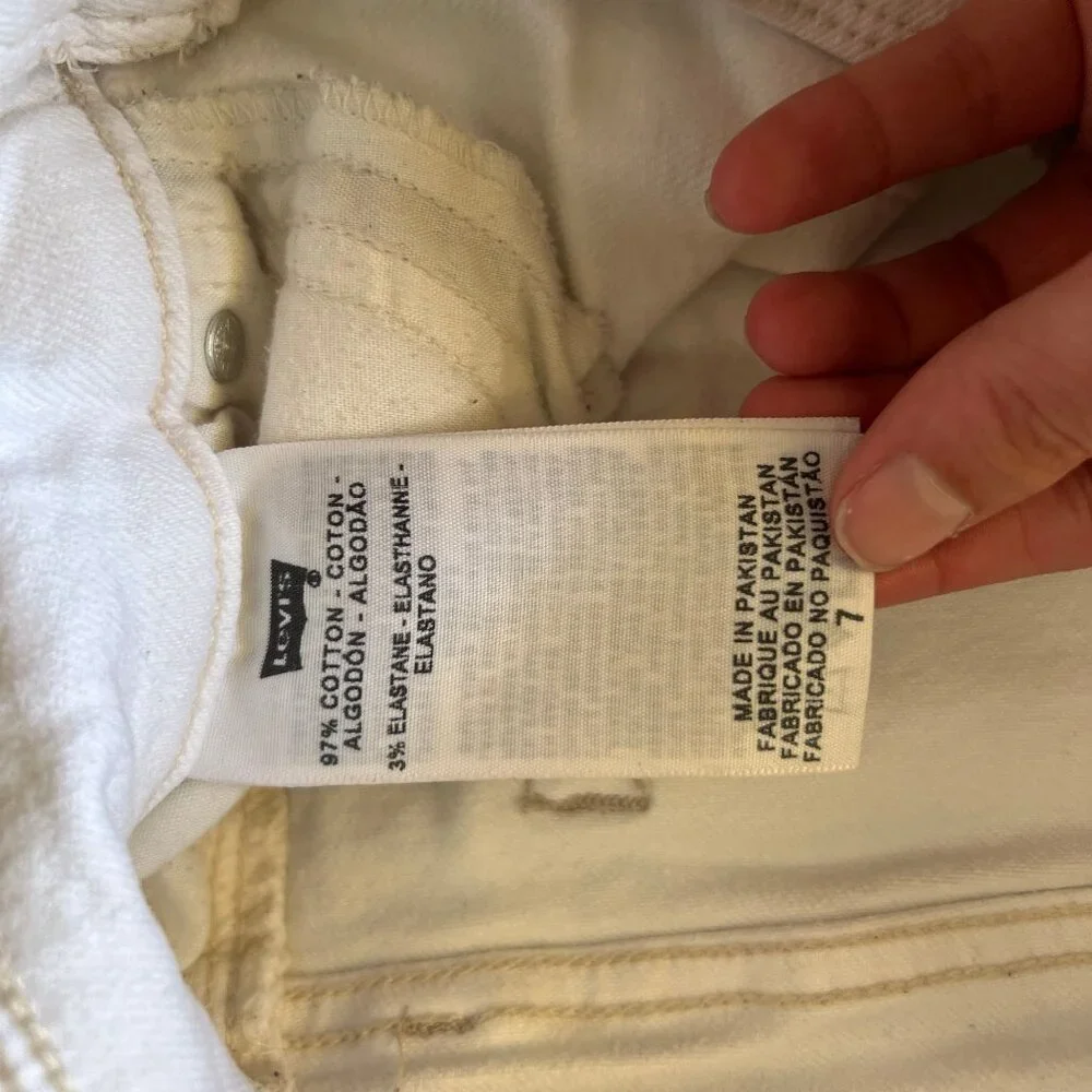 Levi’s shorts womens 7 white jean shorty shorts casual‎ denim vacation summer - Picture 6 of 10